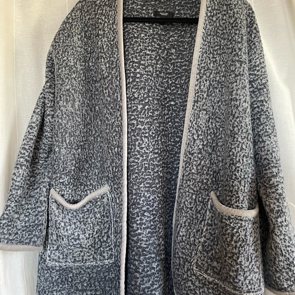 Simply Vera Vera Wang Heathered Gray Cardigan